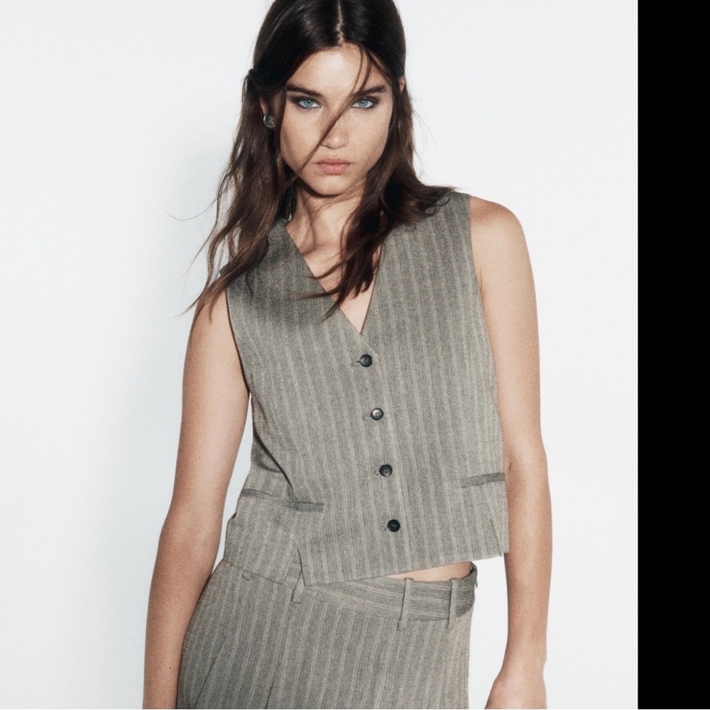 Zara NWT Herringbone Vest Top.